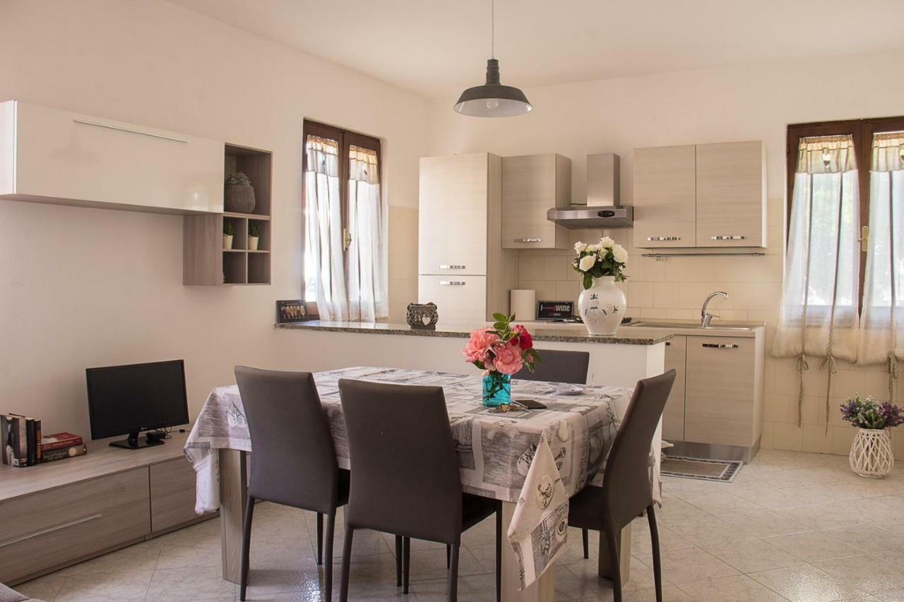 Casa Vacanza Valledoria 2 ภายนอก รูปภาพ